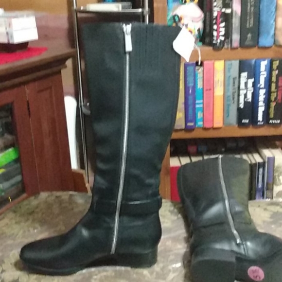 Michael Kors boot size 5.5 - Picture 7 of 8